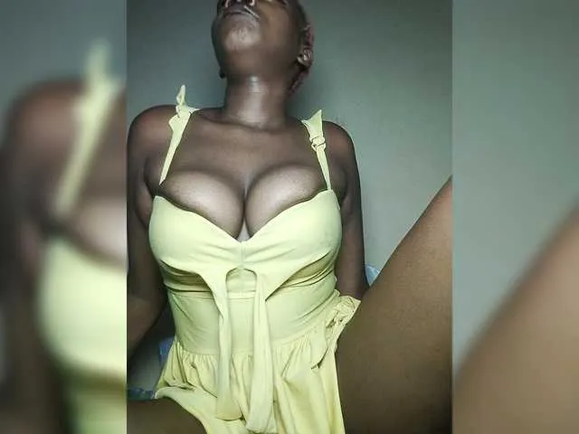 PinkDomina01's avatar