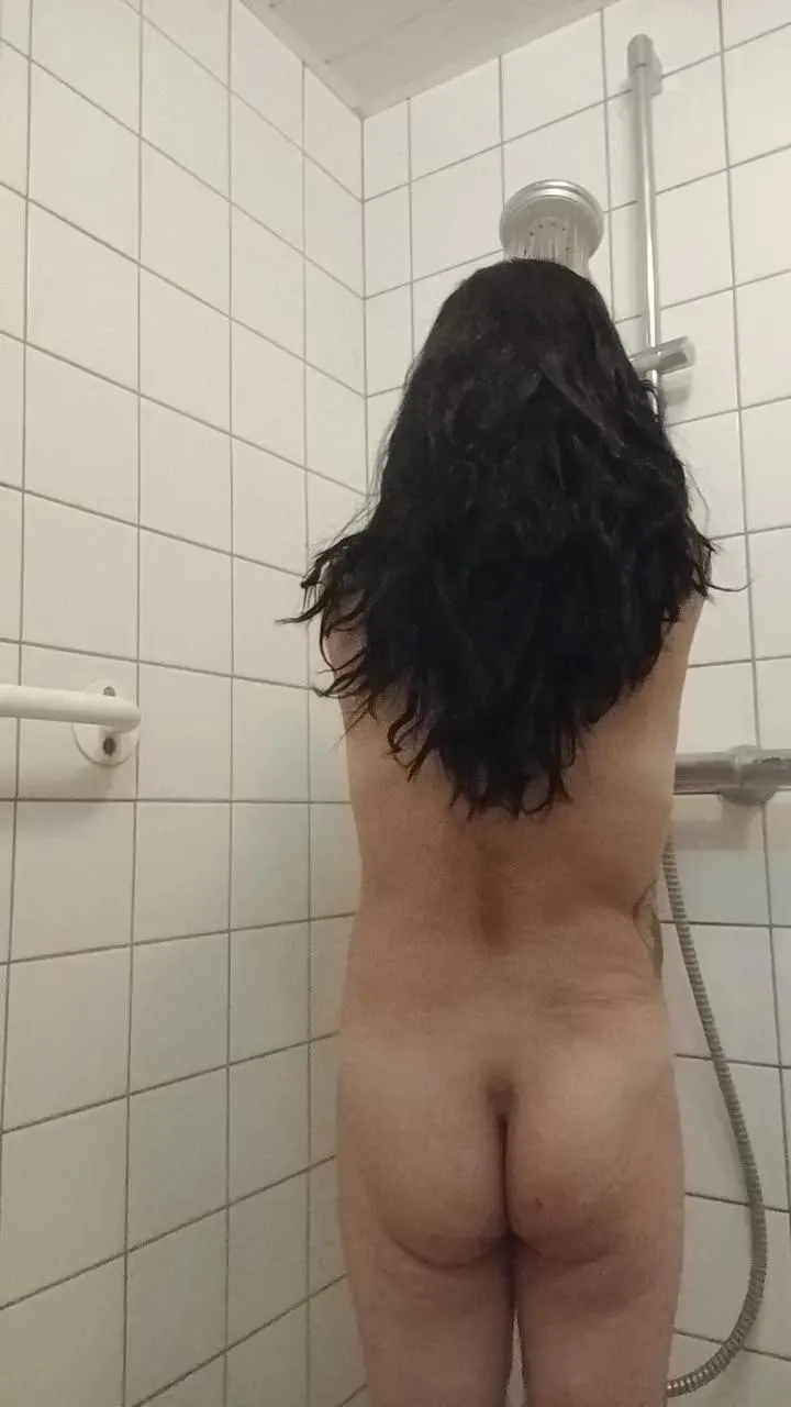 Daisyhot2025's avatar