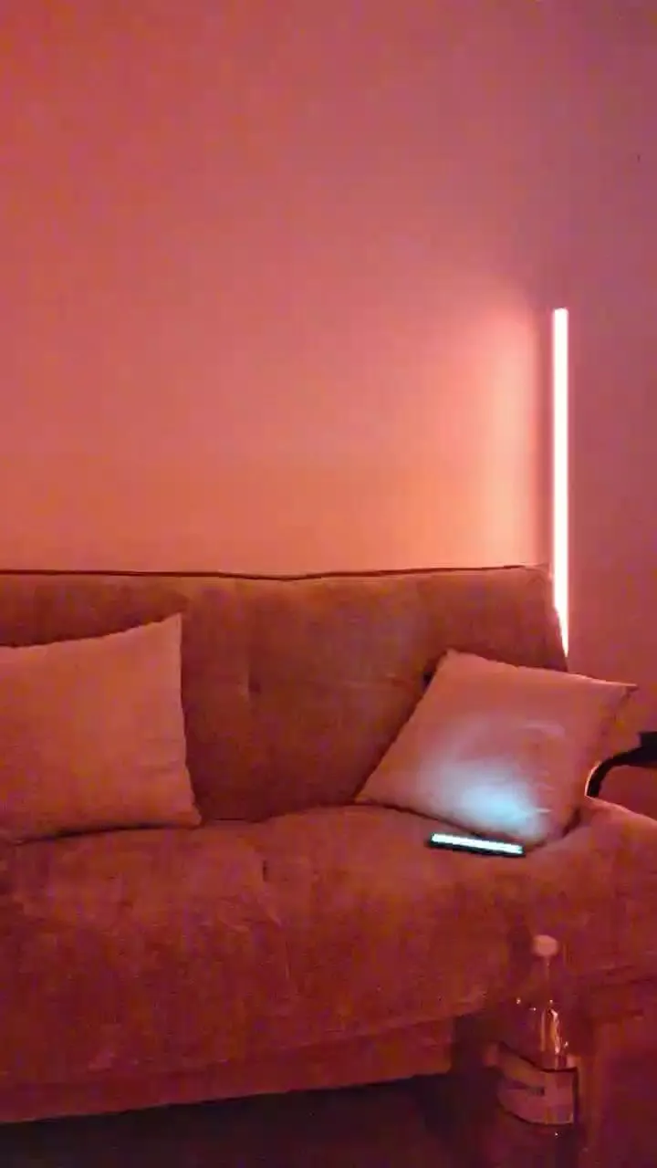 karenbrunette's avatar