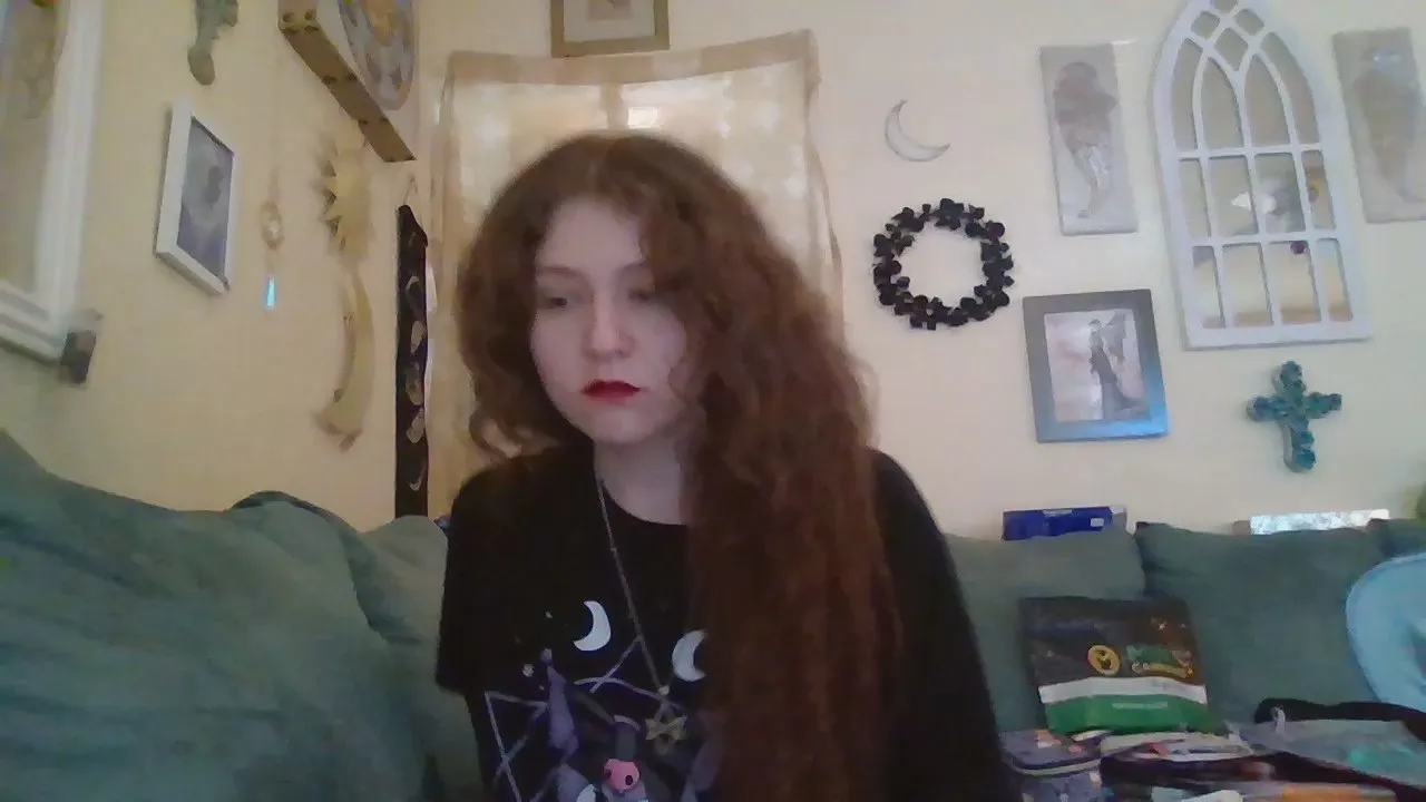 QueenCrimson's avatar