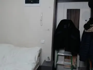 alice_and_jonathan's avatar