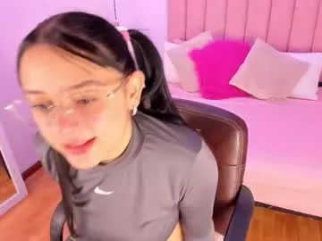 amy_ferreira's avatar