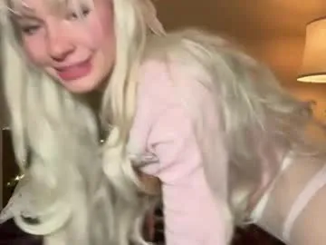 annieangel18's avatar