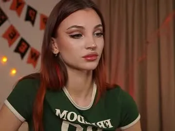 beckymadsons —  Let's reach 55000+ TODAY! I'm a #teen #18, #new #shy here, but already the best #bigass on CB  - Goal: Air Kiss [15 tokens left]