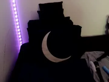 bigtittedtattedlesbian's avatar