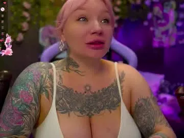 blackedbarbie — Let's find out who is the tiniest and the biggest here?! Lovely tips 77/101/171/222/666/1629 [999 tokens left] #bigboobs #sph #cuckold #bbc #sissy