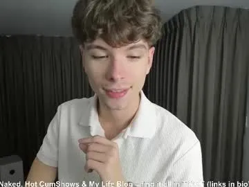 calvin_loves_you — sexy, teasing dances  #18 #skinny #cute #new #shy [350 tokens remaining]