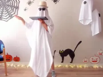 Chaturbate cheek_chic12 is Group cheek_chic12 — Goal reached!  Thanks to all tippers! Happy Halloweek!  #nonude #boots #petite #cfnm #smile