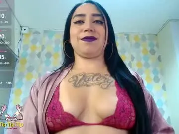 Chaturbate clarise_allen is Freechat clarise_allen — COME HERE AND PLAY WITH ME #lovense #skinny #squirt #bignipples #cum