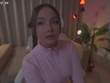 danii_xoxo —    ,      ,,4, - Goal:    Fuck  my  kitty   with machine   [2600 tokens left] #bigass #lovense #anal #tease #young