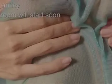 diana_smiley — Domi ON! Let's have fun;) [2345 tokens left] #lovense #yoga #smile #feet #natural