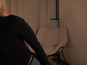 ellinrose — make me moan daddyfav patterns: 50,120,145,180,210 - Goal: blow job [1456 tokens left] #lush #cum #squirt