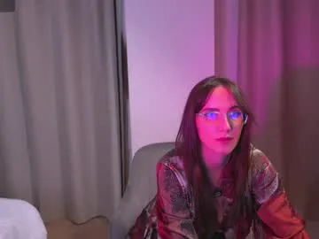 Chaturbate hell_lo is Freechat hell_lo — big boobs  big heart and so much love  PVT OPEN/ Special patterns: 111,222,333,444.. #bigboobs #squirt #bigpussylips #natural #hairy #