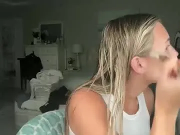 Chaturbate jessicaparkerrr is Freechat jessicaparkerrr — come hang with me ;) #19 #snowbunny  #bigboobs #perkytits #booty