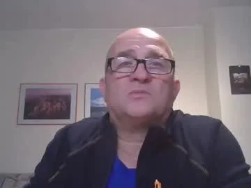 keilie1 — PM 5 #bigcock #analplug #german #shaved #muscles - take off the shirt [26 tokens remaining]