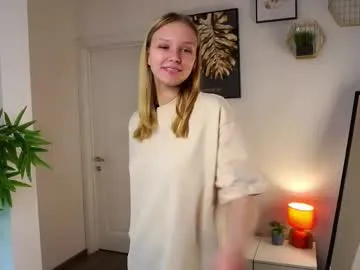 laurendarou — Hi hi I'm Ellie   GOAL: Send you million kisses in camera   | Help me reach 25 thumbs up  #new #18 #natural #shy #cute [15 tokens remaining]