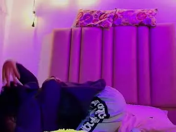 lilith_and_draven — GOAL: jerk off 5 min [199 tokens remaining] Welcome to my room! #cum #slim #squirt #couple #new #18 #smalltits