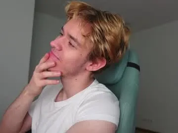 logan_fraser — working #young #muscles