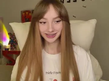 lunainnk — camel toe [134 tokens left] BRB heyyy u can find wht u want in menu or pm me <3 / my fav vibes are: 25, 55, 111, 222, 333, 555  #skinny #18 #new #teen #shy