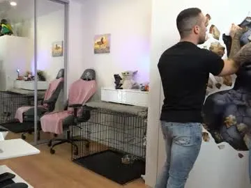 nick_howlenxx — naked 2 mans #lovense #muscle #cum #bigass #uncut [444 tokens remaining]