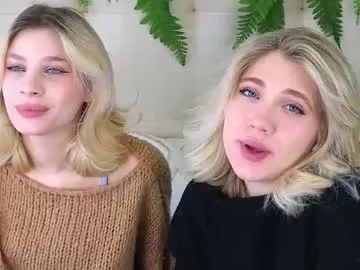 Chaturbate pinkadele is Freechat pinkadele — GOAL: finger fucking Lisa's ass <3 #anal #bigass #lesbian #blonde #young