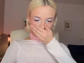 polino4ka69 — Goal: FAST FUCK #blonde #18 #new #lovense #feet - Next Goal: domi 10 min