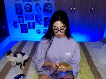 rachel_rosse11 — Rachel_rosse11's room #new #smalltitties   #tightpussy  #fuckme  #curvyleggings