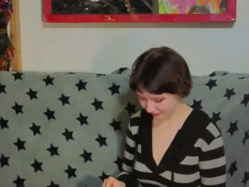 reborn_elf — Hello, I'm Lara. New here. It's my 6th day. WELCOME TO HALLOWEEN STREAM GOAL: many many kisses and hearts for you #shy #new #young #nonude #18 #Halloween [54 tokens remaining]