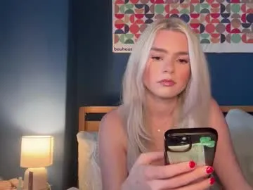 Chaturbate sabrinamasson is Freechat sabrinamasson — #new #blonde #british #natural #lush