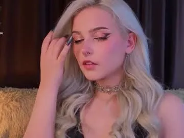 sunshinegirlx — GOAL: use crop [20 tokens remaining] I'm Alice thumb me up please and lets have fun ! #18 #lovense #blonde #bigass #bdsm