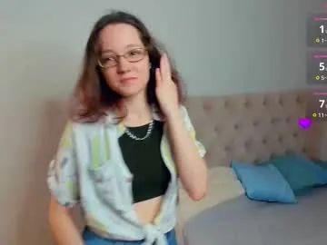 wilmavitanza —  Alisia's soft white room --- playful mood, cozy vibes, gentle teasing & a lot of sweet fun tonight  - Goal: flash my boobs [133 tokens left]  #new #18 #petite #shy #skinny