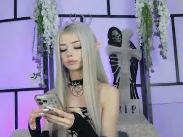 xenomy — Elf kiss under the moon  Trick or treat ? - Multi Goal: Pussy play + cumshow [2455 tokens left] #daddy #cosplay #smallboobs #squirt #teen