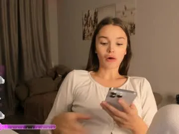 your__voice — off shorts #ass #naked #shy #teen #18 #tease #pussy [222 tokens remaining]