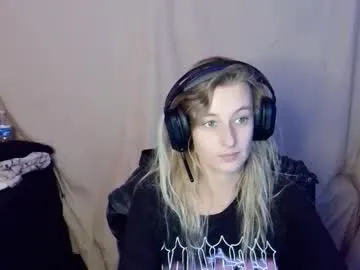 yoursecretgirlfriend963 — Join new disc*rd!Outside - Cream Ass @gNew Uploads on OF #blonde #natural #cute #bigass #teen [555 tokens remaining]