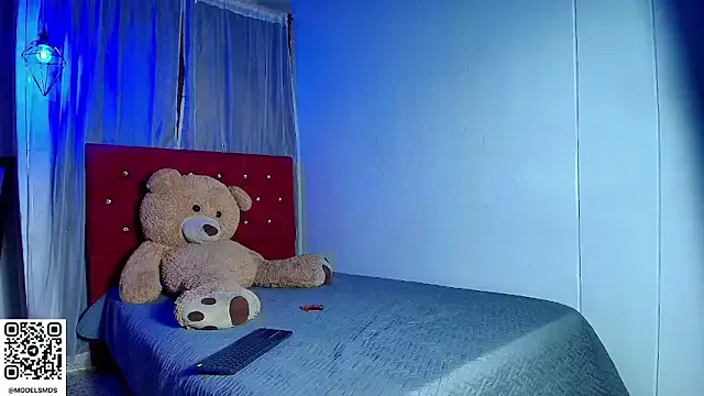 aaron_antonella_mds's avatar