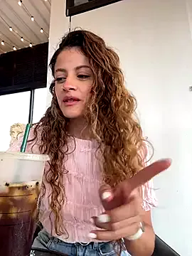 StripChat alana15 is Freechat alana15 — SQUIRT UNDER STARBUCKS TABLE