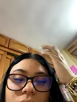 StripChat alissonfernandez_ is Freechat alissonfernandez_ — I undress in front of her