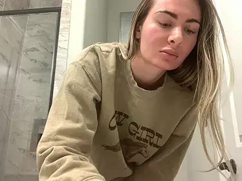 Alyssa_rhoades's avatar