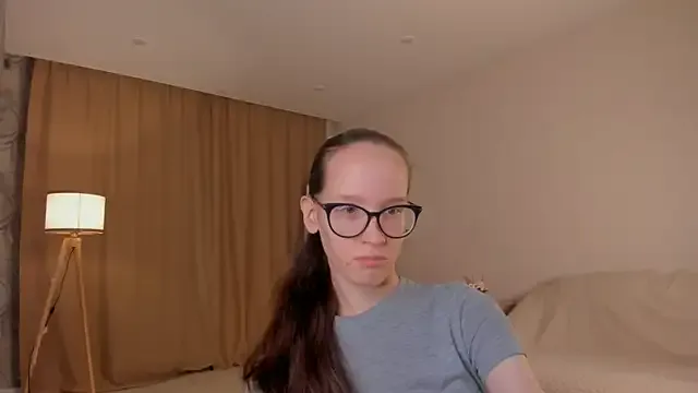 StripChat BettyBrowni is Freechat BettyBrowni — bridge pose