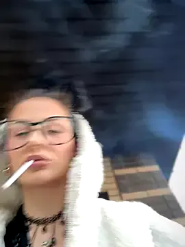 bigJuicyPussy — Domi in pussy