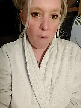 StripChat Bouncy-Bella28X is Freechat Bouncy-Bella28X — Get me naked