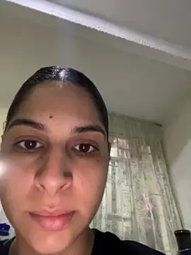 StripChat charlotte_stevenss_ is Freechat charlotte_stevenss_ — Naked all,big squirt in secret?