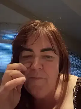 curvy-milf-abbie's avatar