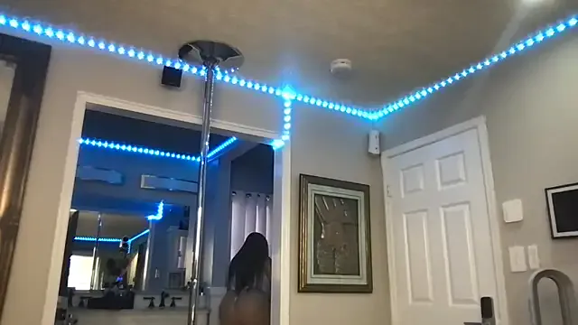 curvyfunlover's avatar