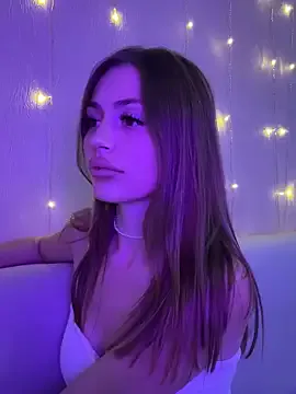 Elizabeth_Tay's avatar