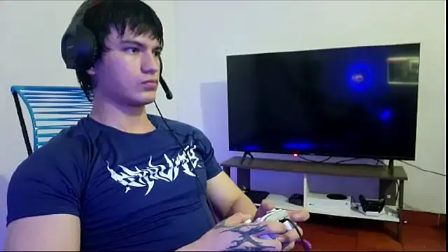 StripChat ErickWalton is Freechat ErickWalton — jerk it off whith oil