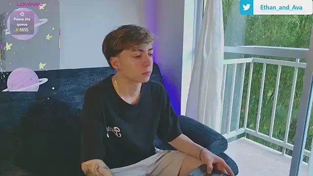 ethan_and_ava's avatar