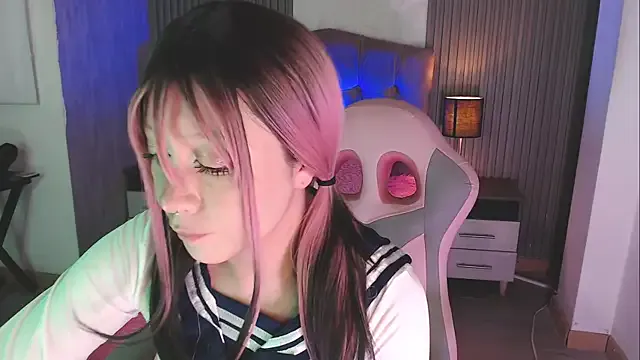 helen_bunnnyx's avatar