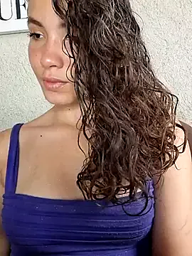 StripChat HelenHoltz is Freechat HelenHoltz — Naked and squirt in your body