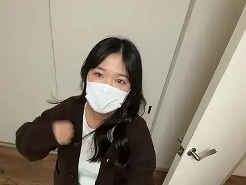 hikiwarinatto_xoxo — Freechat on StripChat